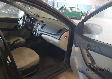 2010 Kia Forte Ex из США, поврежденный, VIN KNAFU4A2XA5171717